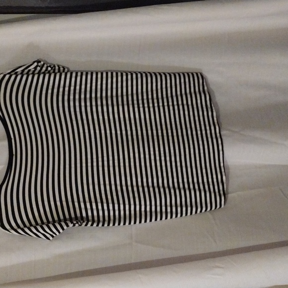 Glitzy Design History black & white Missy L top, - Picture 5 of 5